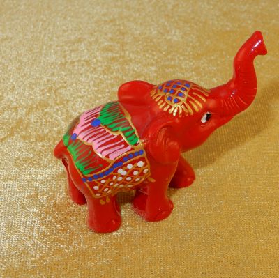 Ručně malovaný slon Lekuk Besar