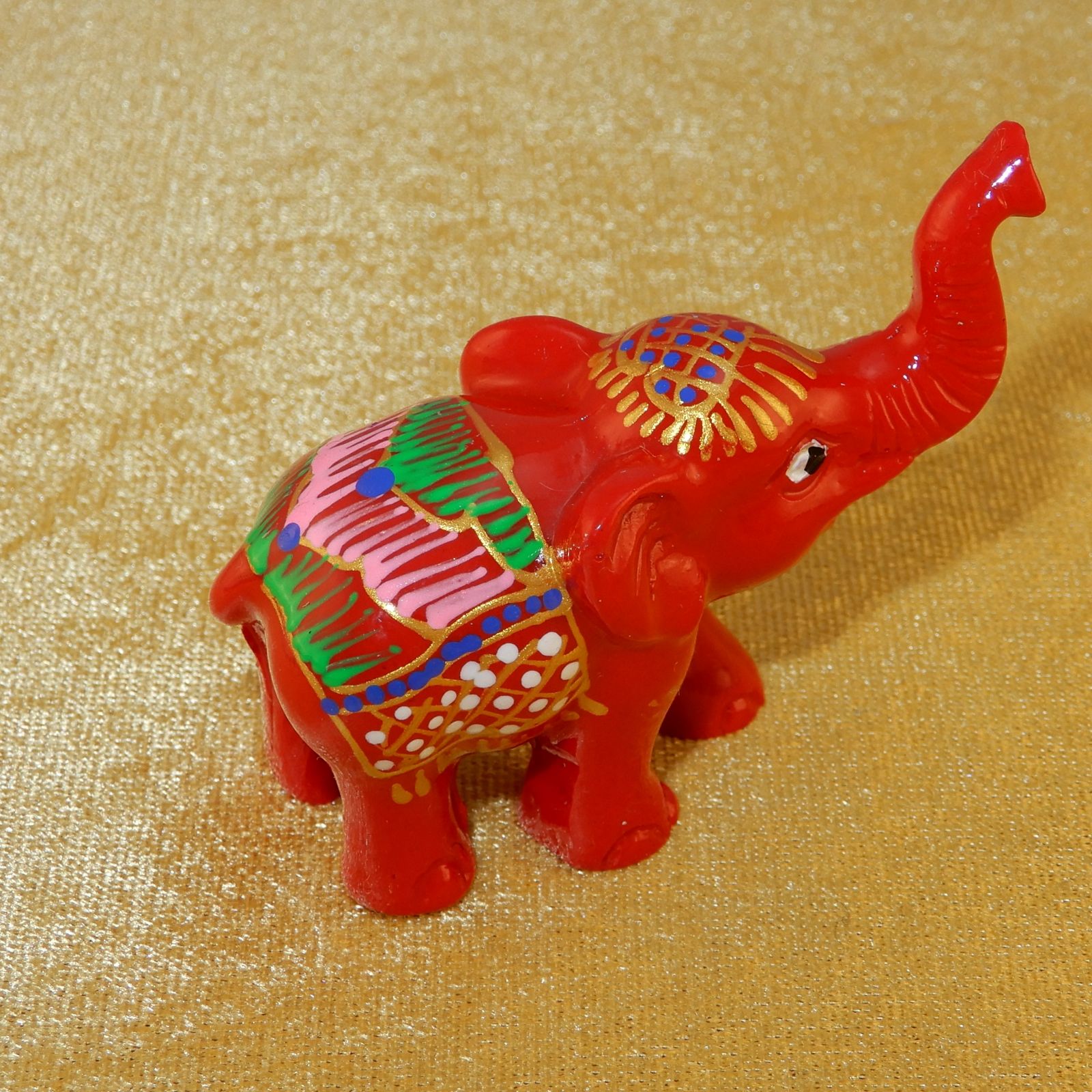 Ručně malovaný slon Belal Besar