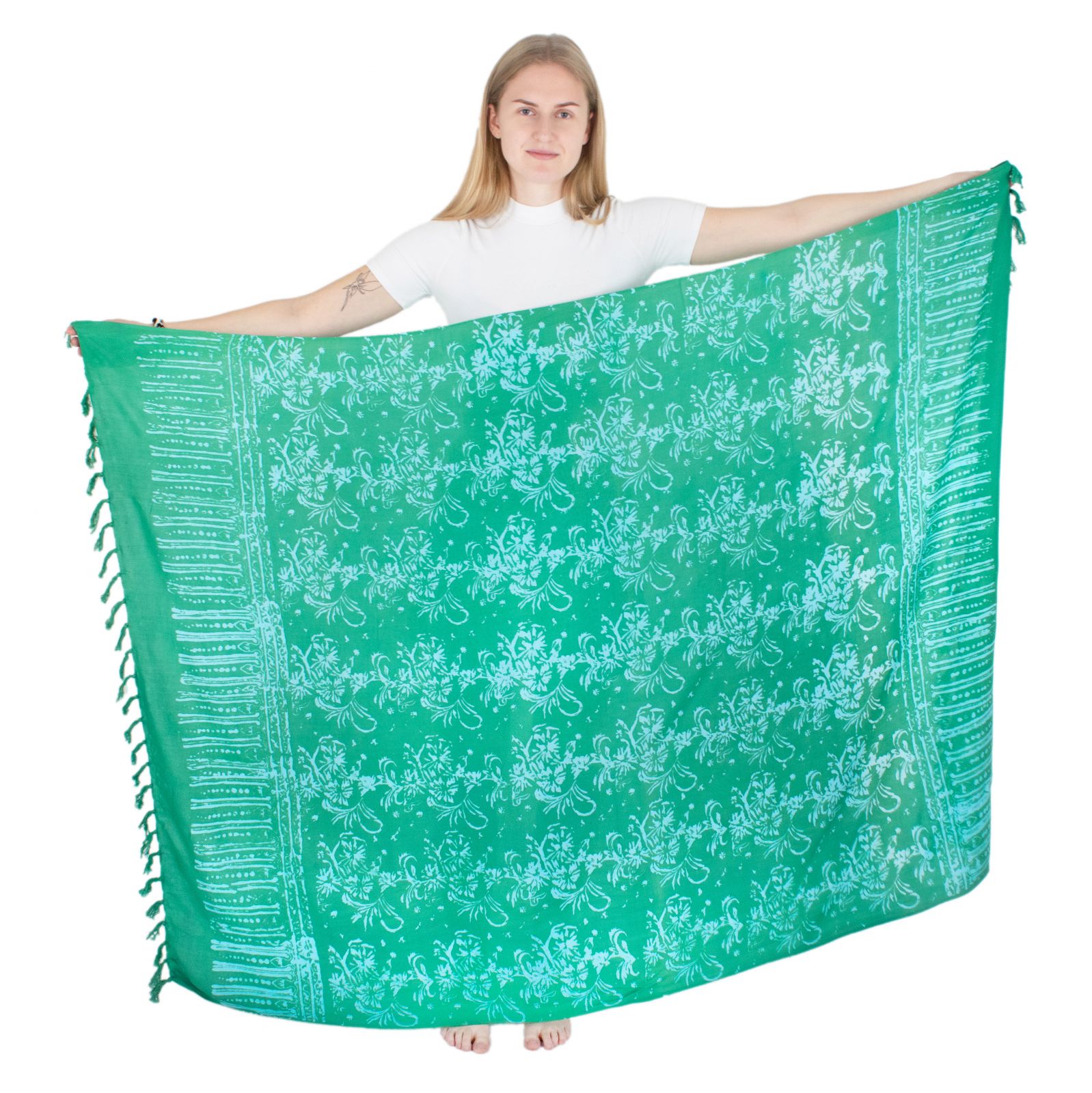 Batikovaný sarong / pareo Ningrum Green Indonesia
