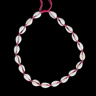 Macramé náhrdelník s mušlemi Kauri - Luanna Dark Pink